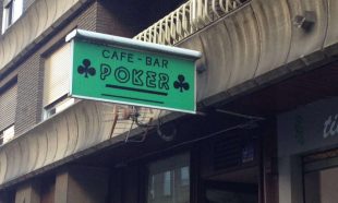 Café Bar Poker